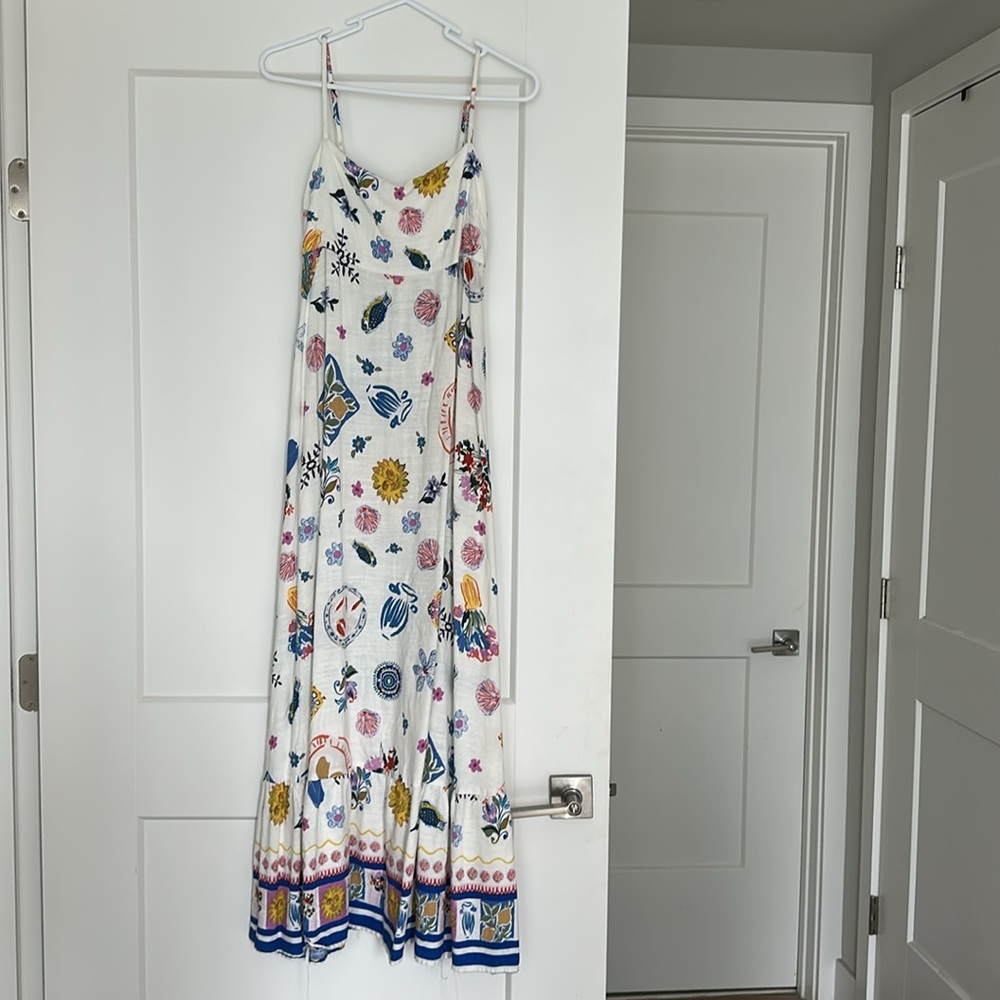 Chic Floral Maxi Dress - White with Multicolor Patterns